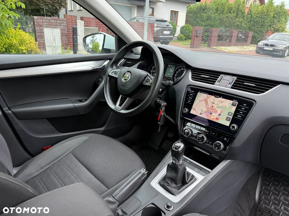 Skoda Octavia 2.0 TDI Style - 28