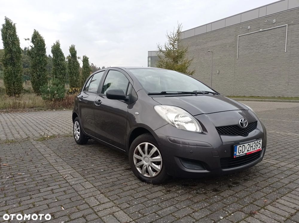 Toyota Yaris - 1