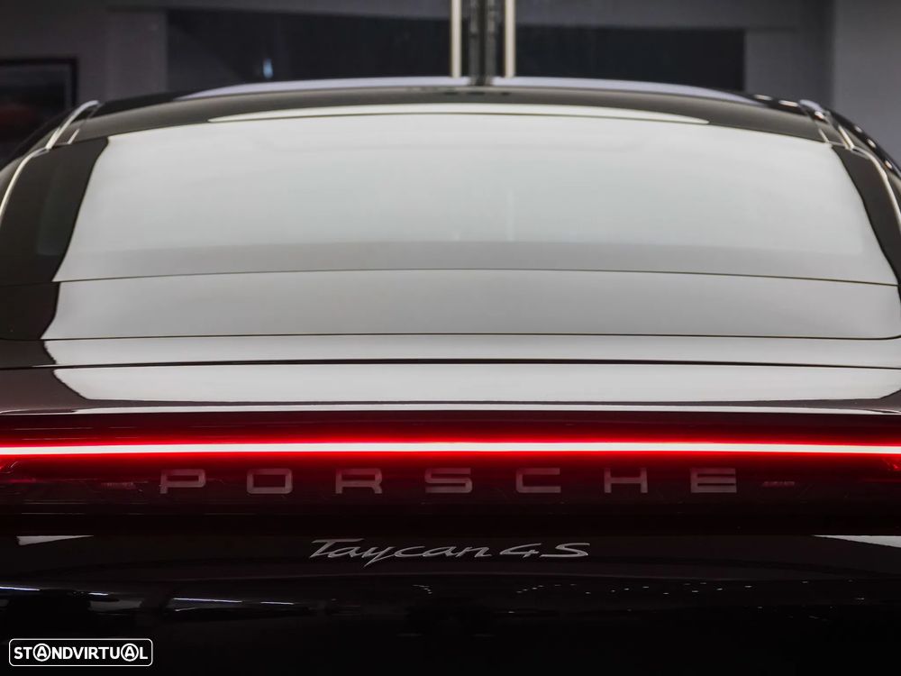 Porsche Taycan 4S - 5