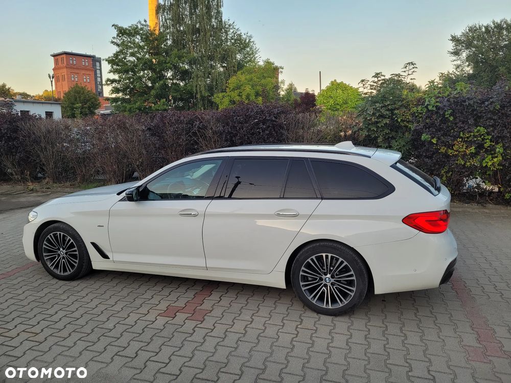 BMW Seria 5 520d xDrive Sport Line - 4
