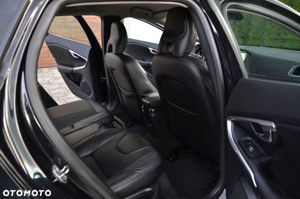 Volvo V40 D4 Drive-E Summum - 17