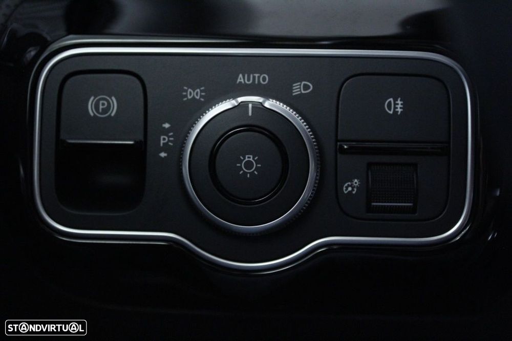 Mercedes-Benz A 200 d - 26