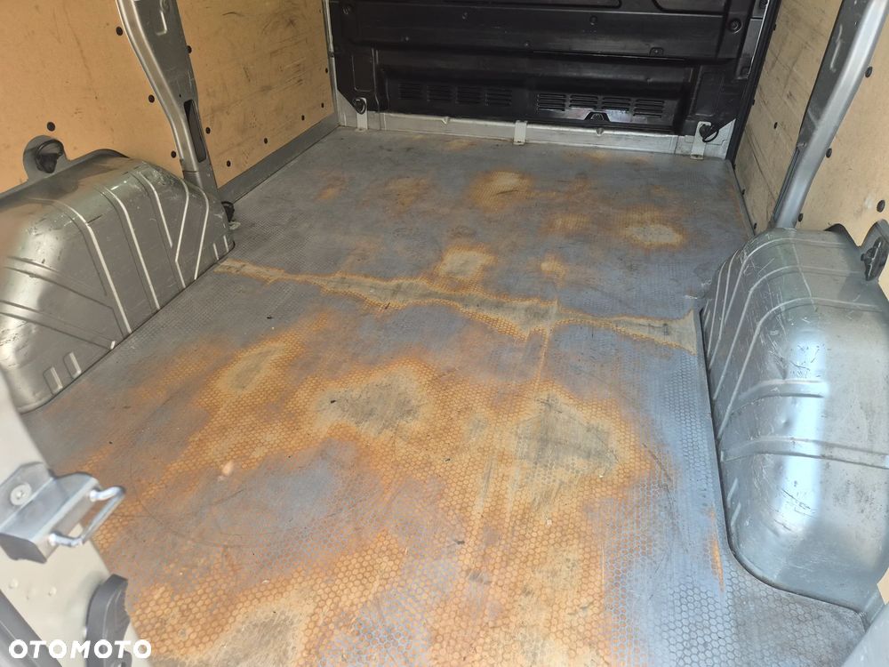 Ford Transit Custom - 12