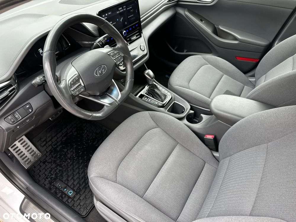 Hyundai IONIQ Hybrid Premium - 10