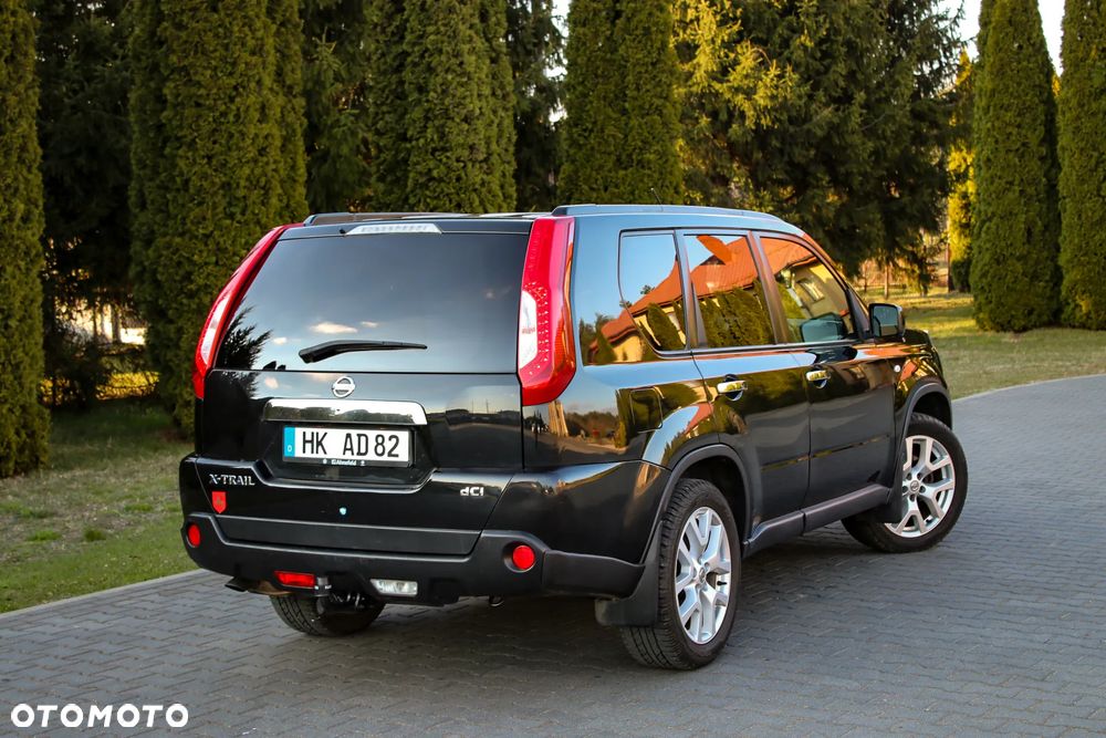 Nissan X-Trail 2.0 dCi 4x4 DPF Platinum - 16