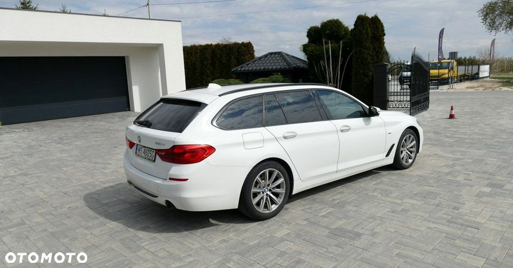 BMW Seria 5 520d Sport Line sport - 4