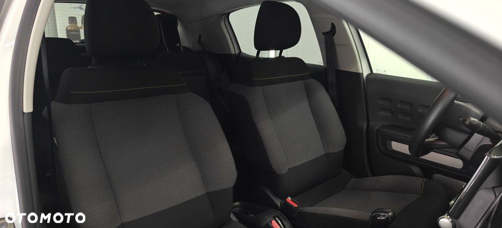 Citroën C3 1.2 PureTech Shine - 32