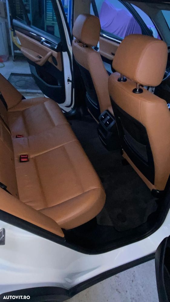 BMW X3 xDrive28i Aut. Advantage - 11