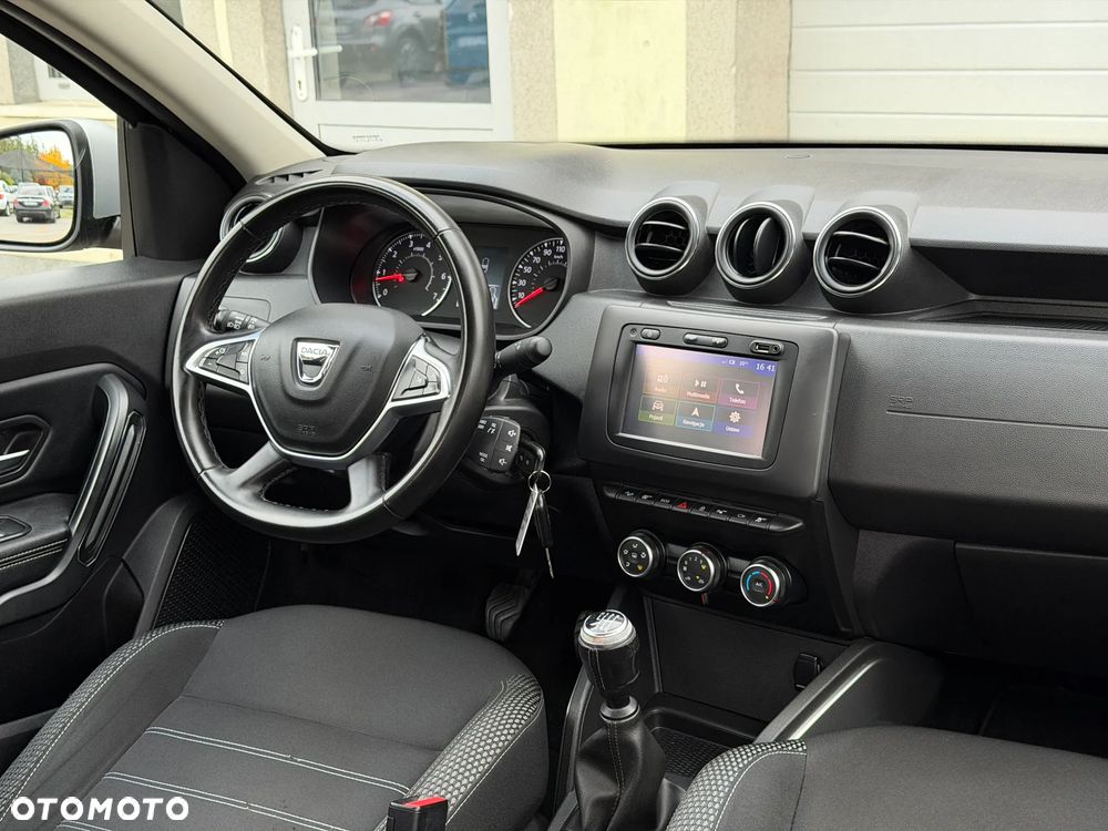 Dacia Duster 1.6 SCe Prestige 4WD - 25