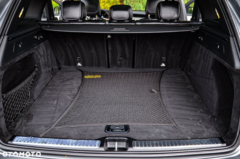 Mercedes-Benz GLC 250 4Matic 9G-TRONIC AMG Line - 30