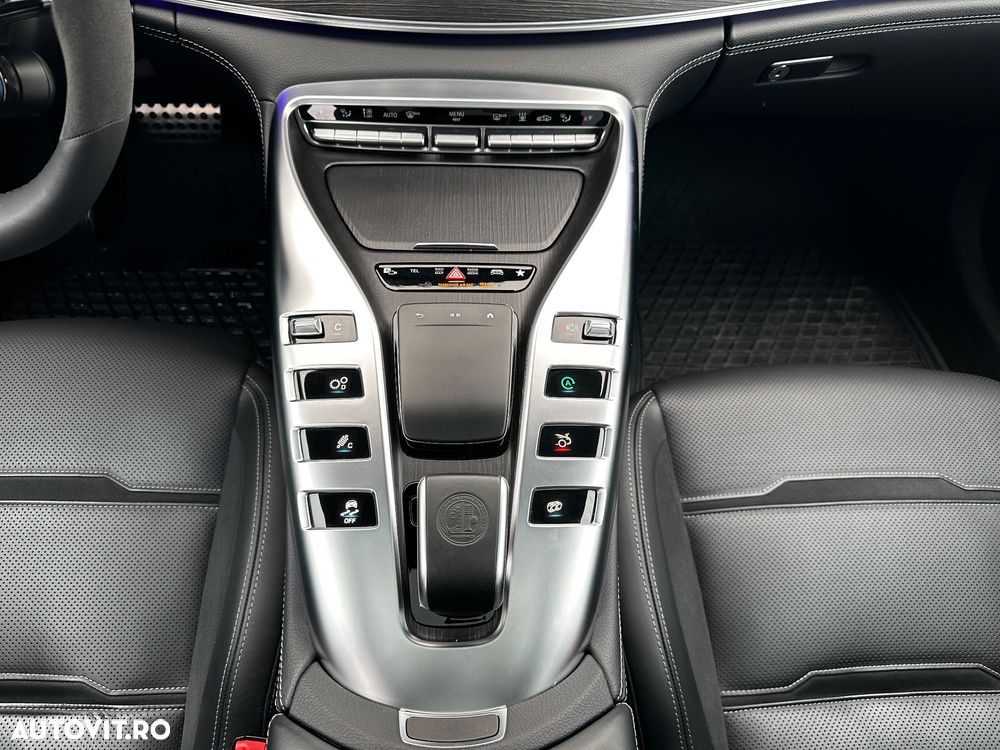 Mercedes-Benz AMG GT - 11