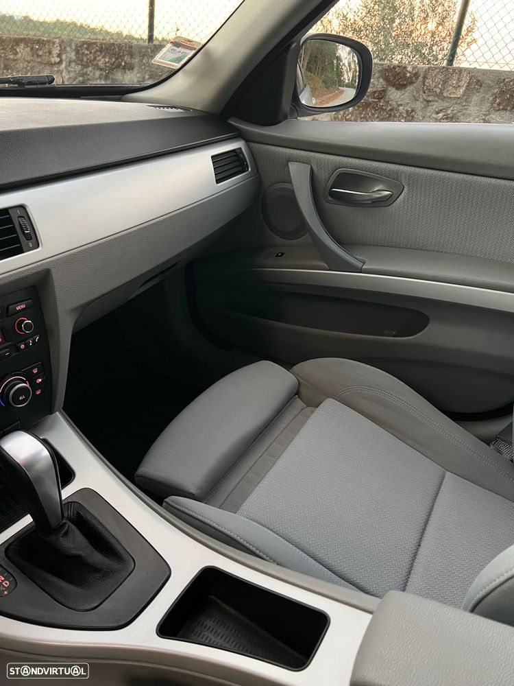 BMW 320 d Sport Auto - 13