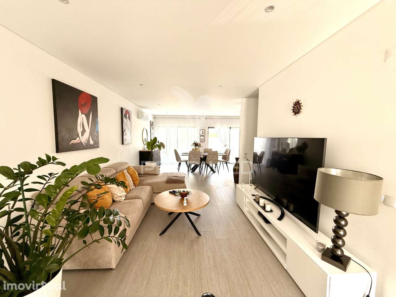 Moradia T3 com Cave, Rooftop e Vista Mar – Olhão - Grande imagem: 2/33