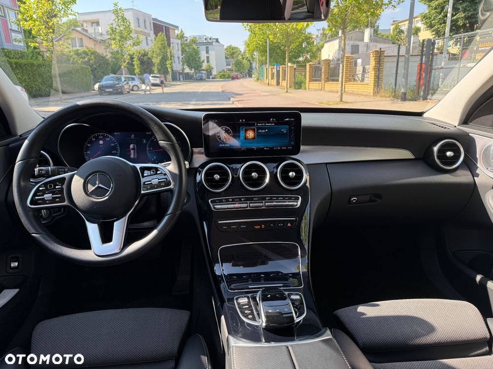 Mercedes-Benz Klasa C 220 d 4MATIC 9G-TRONIC - 13