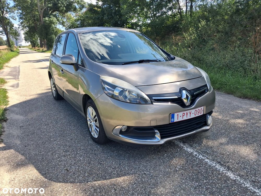 Renault Scenic dCi 110 Paris - 1