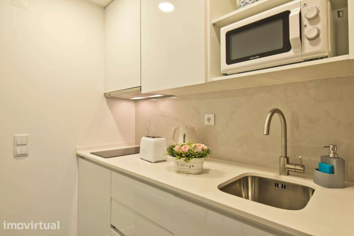 Apartamento com 1 quartos - localizado em Princípe Real Lisbon - Grande imagem: 3/35