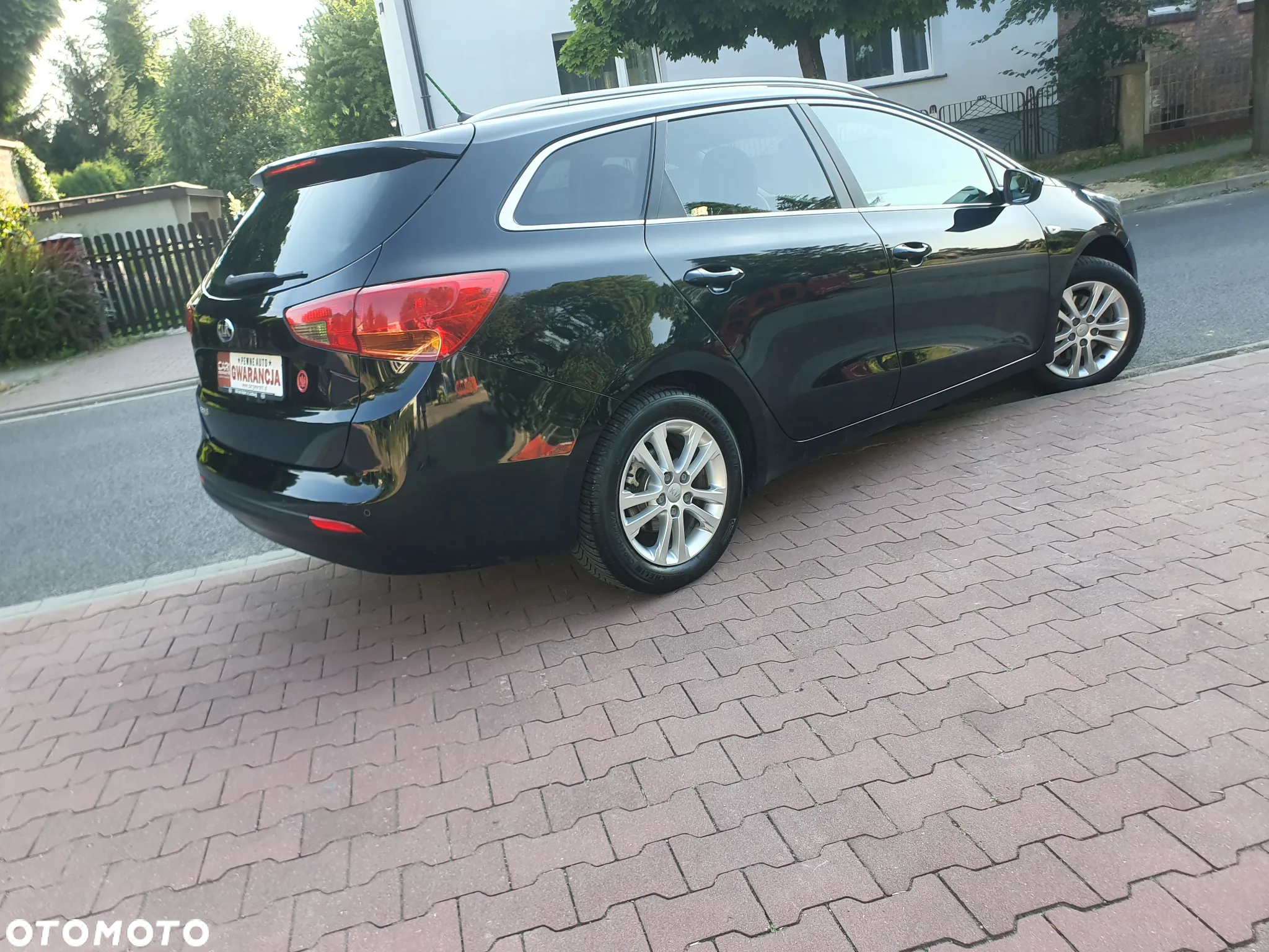 Kia Ceed 1.6 GDI SW Vision - 24