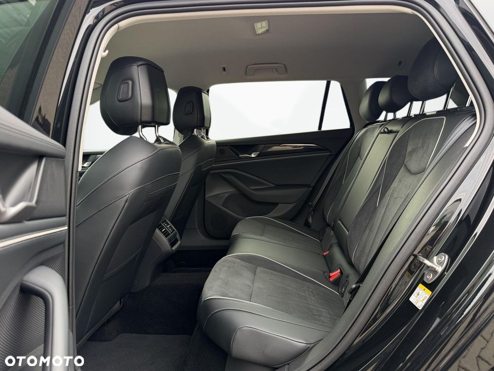 Volkswagen Passat Variant 1.5 TSI EVO Business DSG - 13