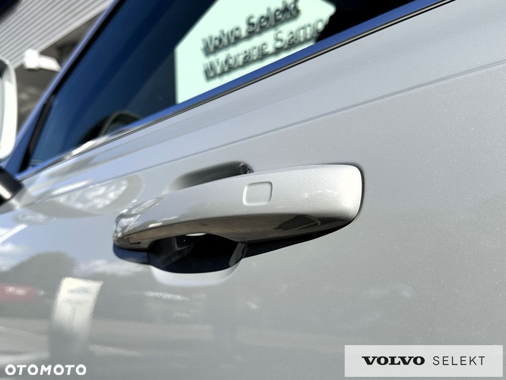 Volvo XC 90 - 9