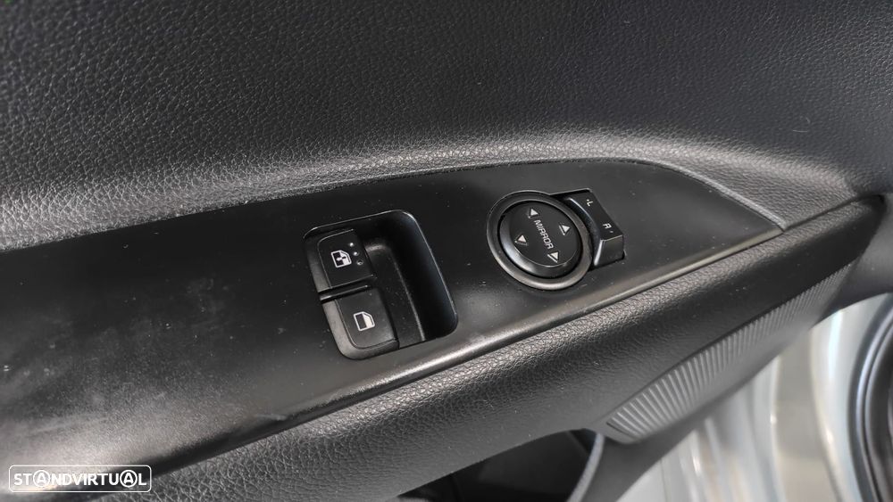 Kia Rio 1.2 CVVT Urban - 39