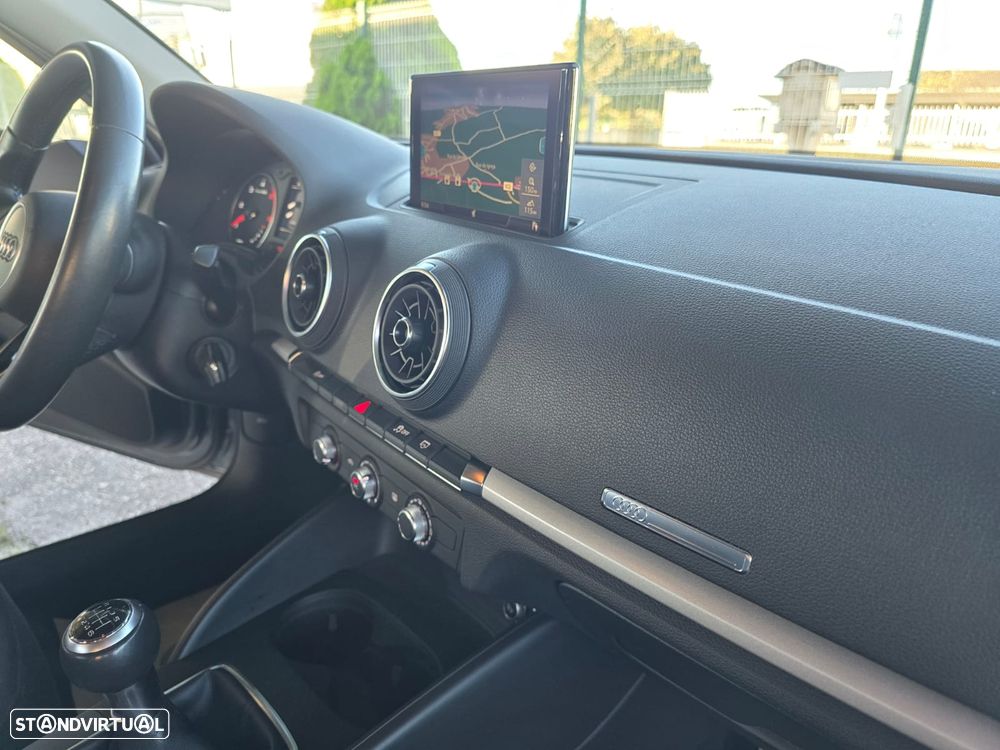 Audi A3 Sportback 1.6 TDI - 29