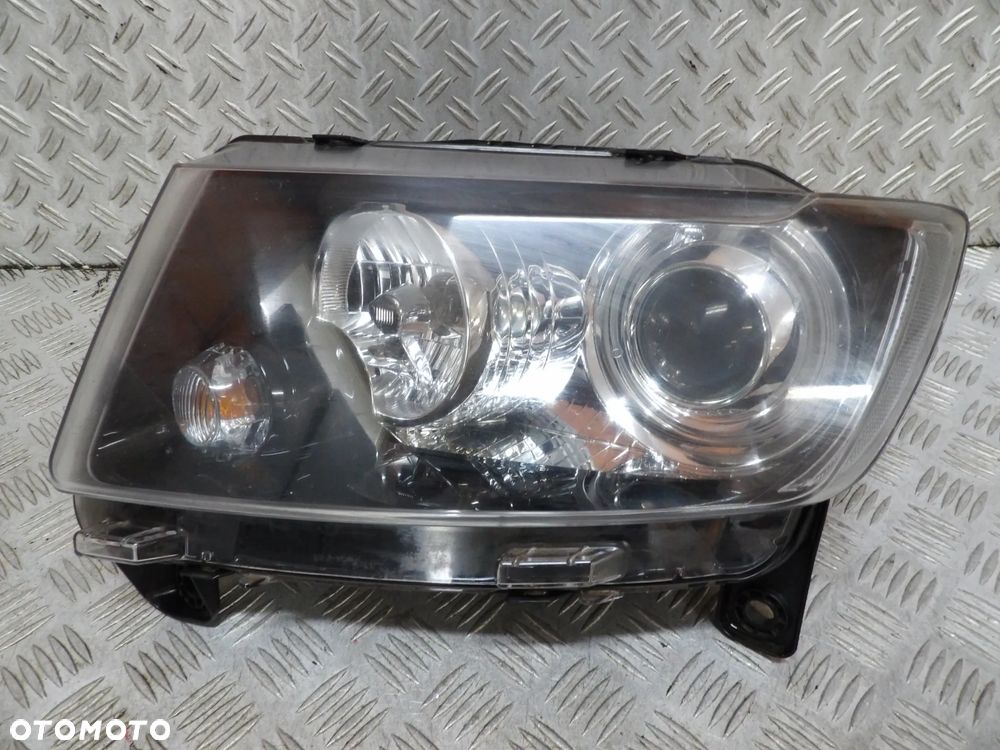 JEEP GRAND CHEROKEE WK2 LAMPA LEWA PRZÓD 68087063AC