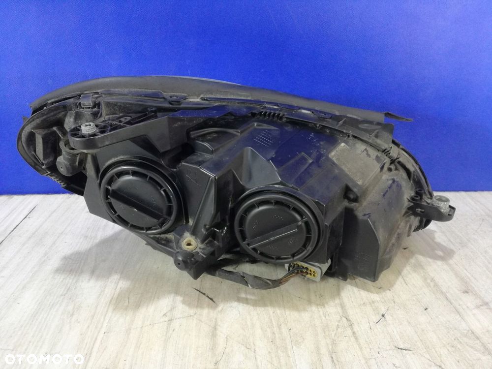 Mercedes C-Klasa W204 Lift lampa reflektor przód lewa Anglik - 2