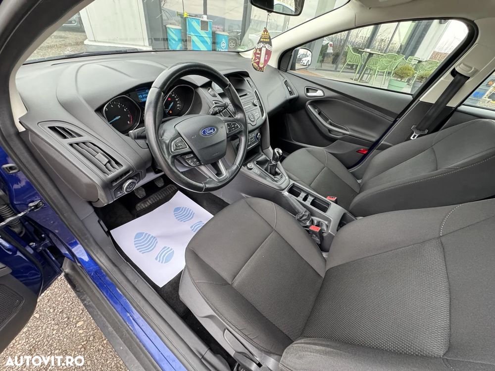 Ford Focus 1.0 EcoBoost Trend - 13