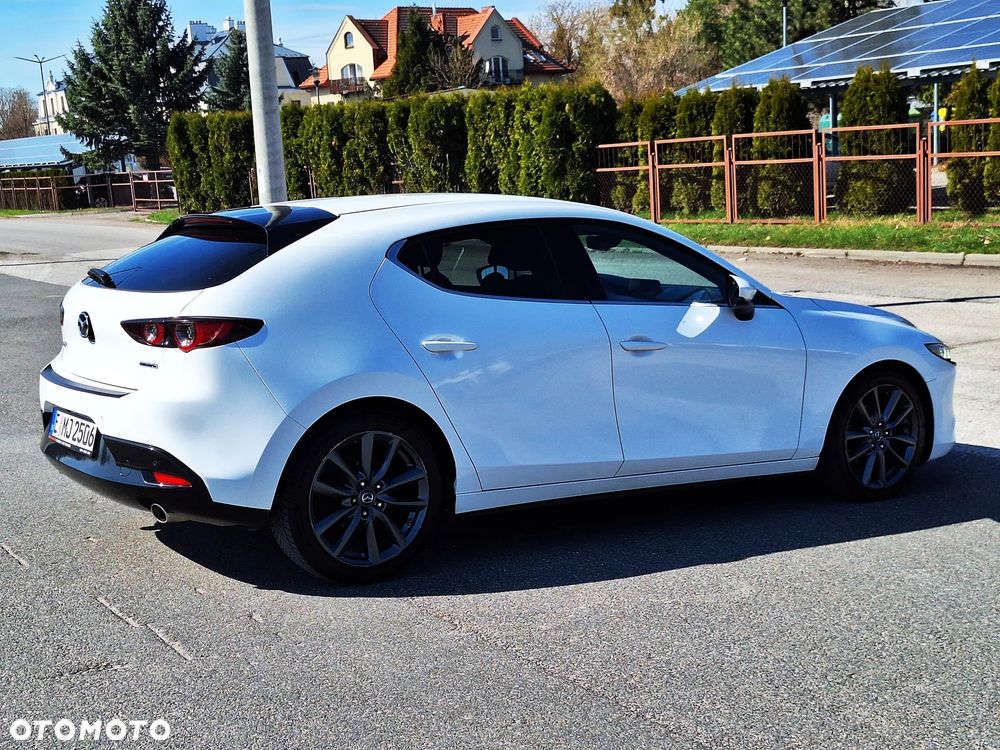 Mazda 3 SKYACTIV-G 2.0 M-Hybrid SELECTION - 24