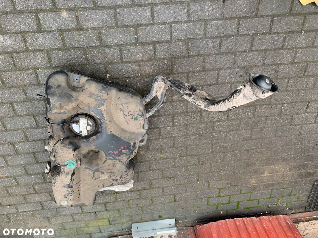 ZBIORNIK PALIWA BAK DACIA SANDERO II 1.2 16V - 1