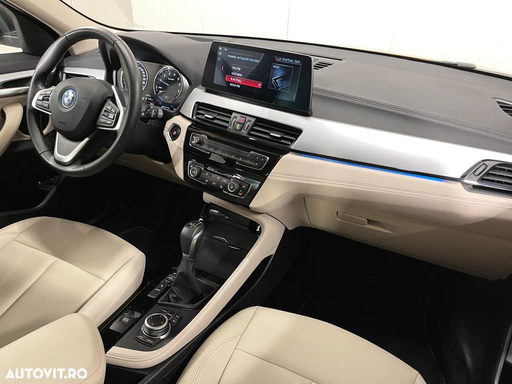 BMW X2 xDrive25e AT PHEV - 11