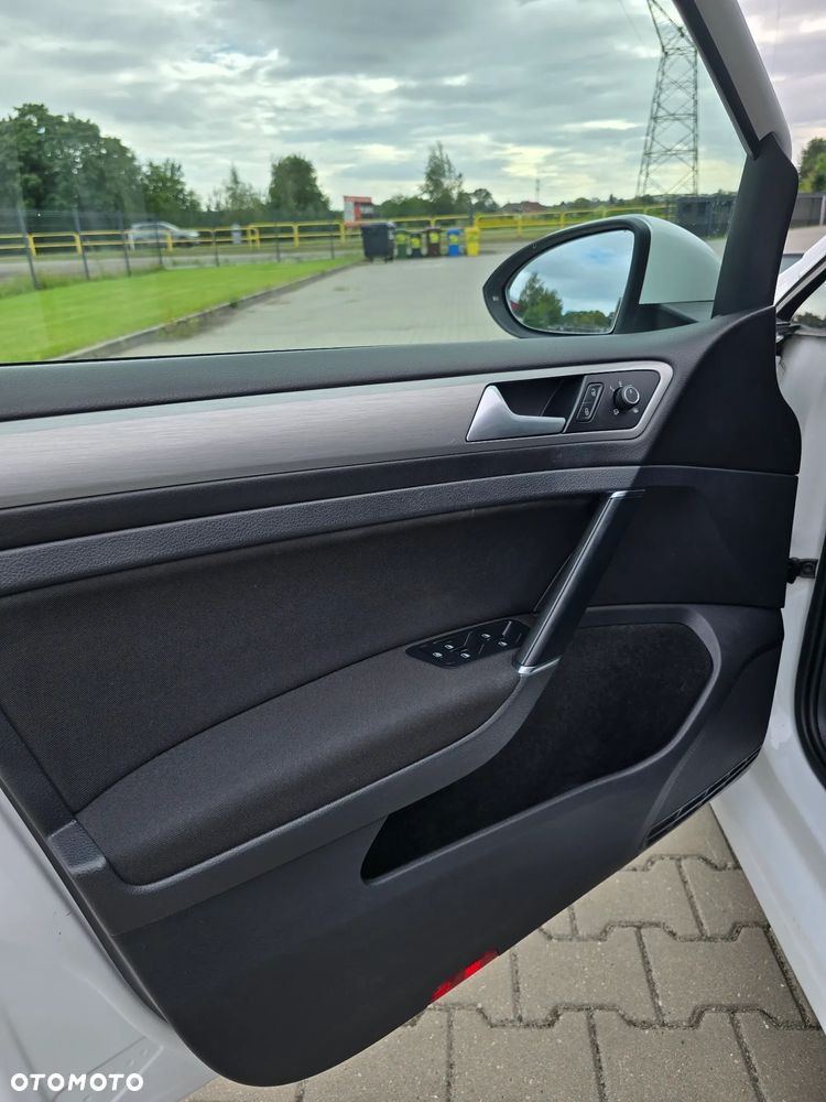 Volkswagen Golf 1.6 TDI BlueMotion Technology DSG Comfortline - 18