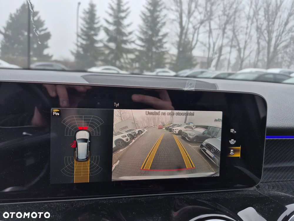 Mercedes-Benz GLB 200 AMG Line 7G-DCT - 19