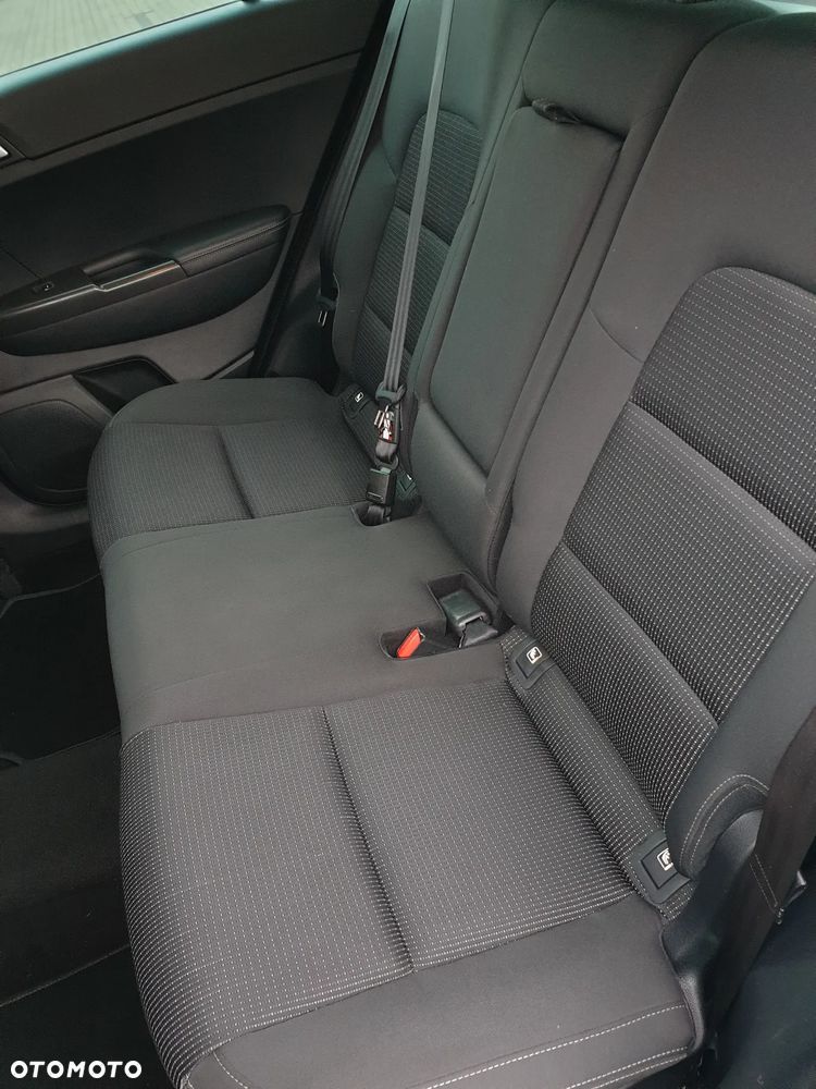 Kia Sportage 1.6 GDI 2WD Dream-Team Edition - 37