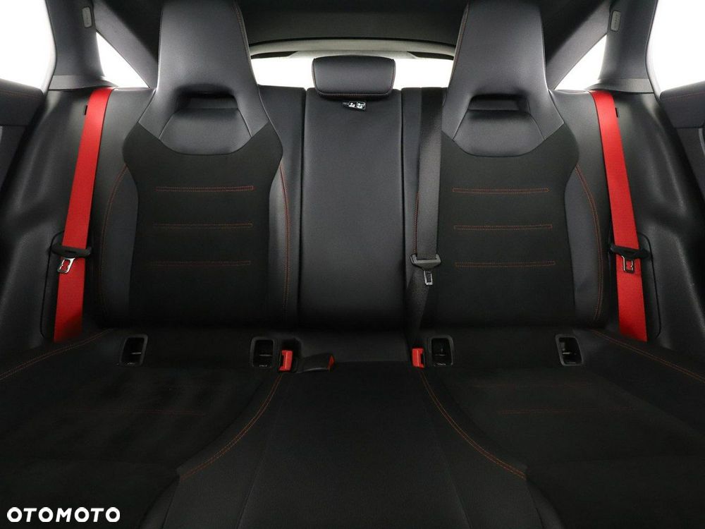 Mercedes-Benz CLA AMG 35 4-Matic 7G-DCT - 19