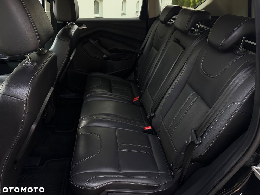 Ford Kuga - 25