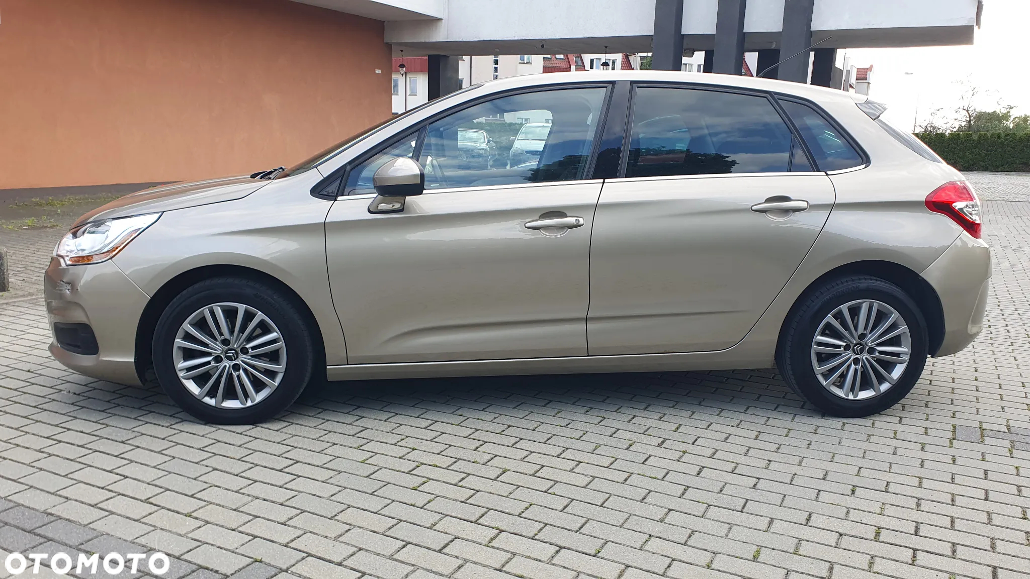 Citroën C4 - 4