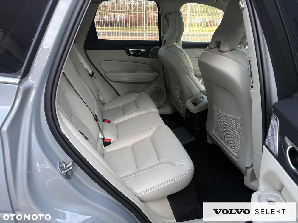 Volvo XC 60 - 22