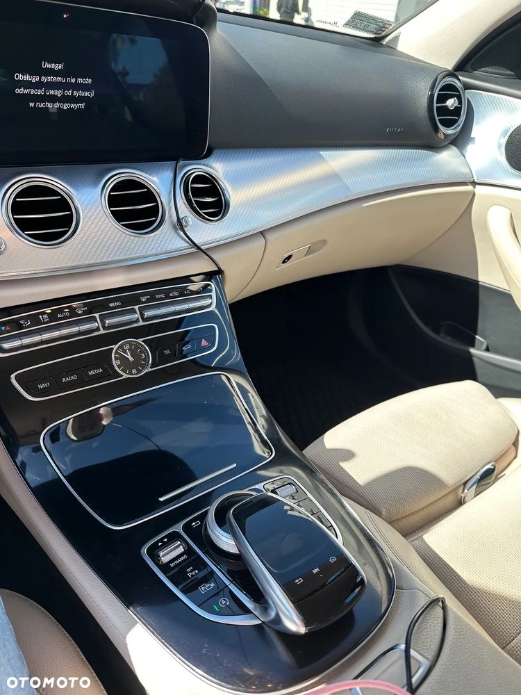 Mercedes-Benz Klasa E - 6
