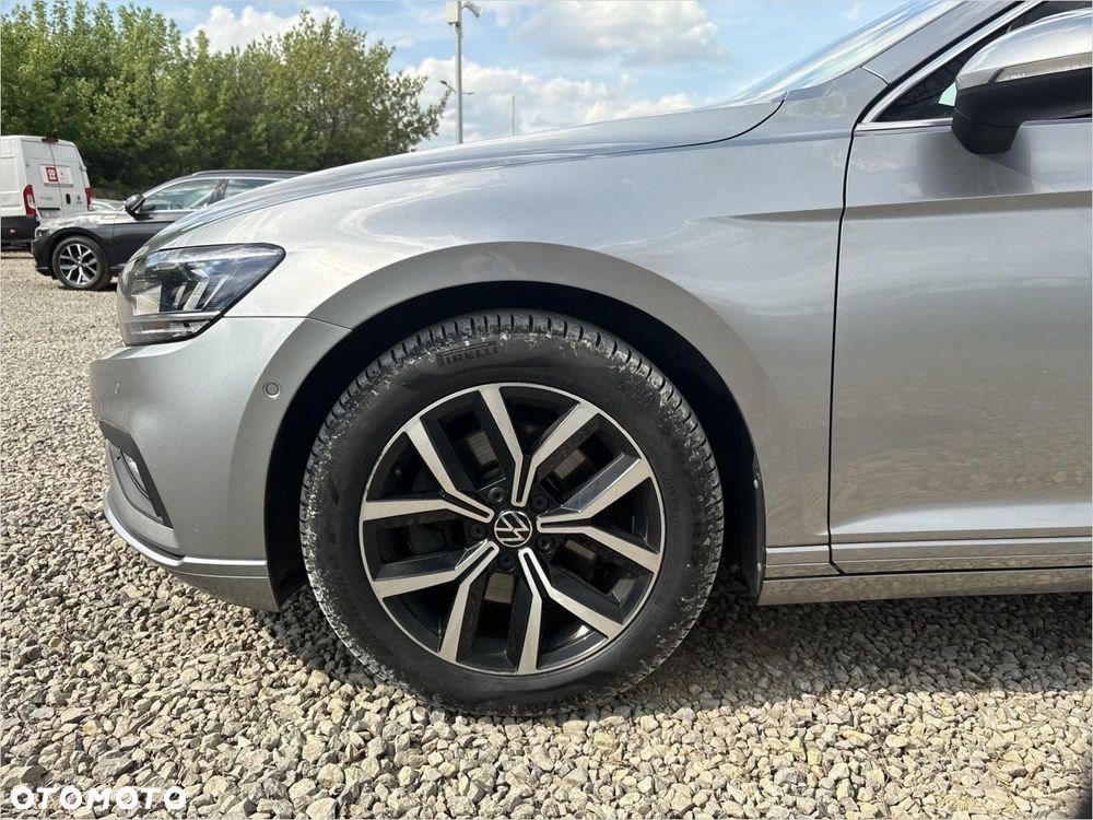 Volkswagen Passat Variant 2.0 TDI EVO Business DSG - 17