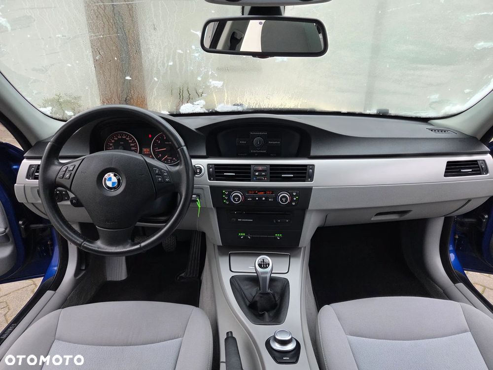 BMW Seria 3 - 21