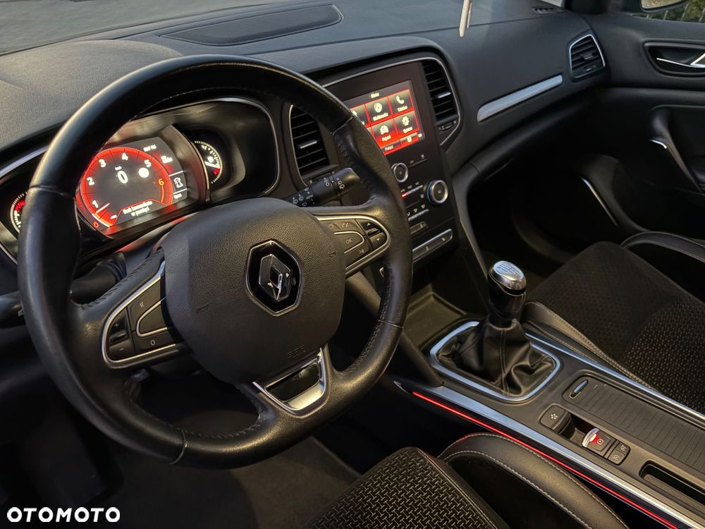 Renault Megane ENERGY TCe 130 INTENS - 27