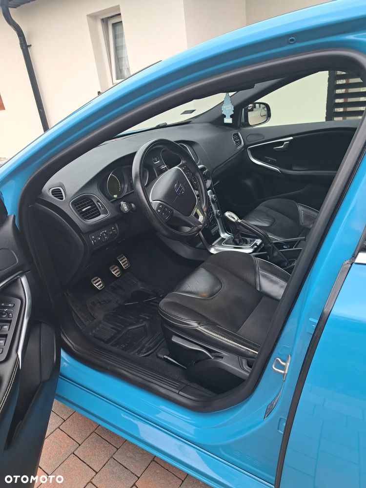 Volvo V40 D2 R-Design - 15