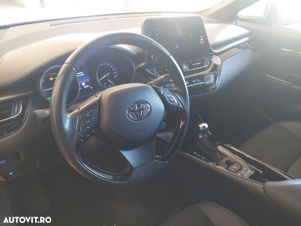 Toyota C-HR Hybrid Club - 3
