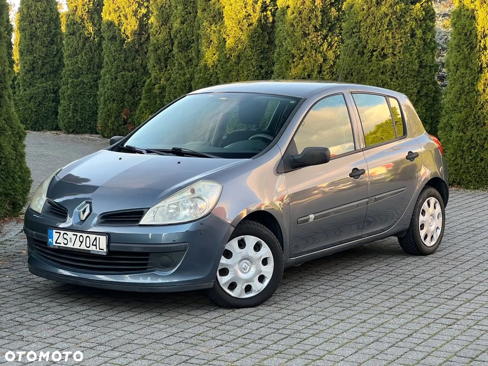 Renault Clio 1.4 Arctica - 3