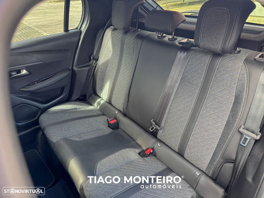 Peugeot 208 1.2 PureTech Allure - 28