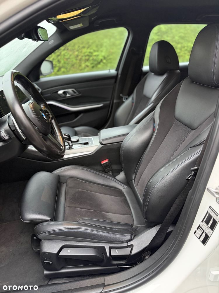 BMW Seria 3 320i M Sport - 19