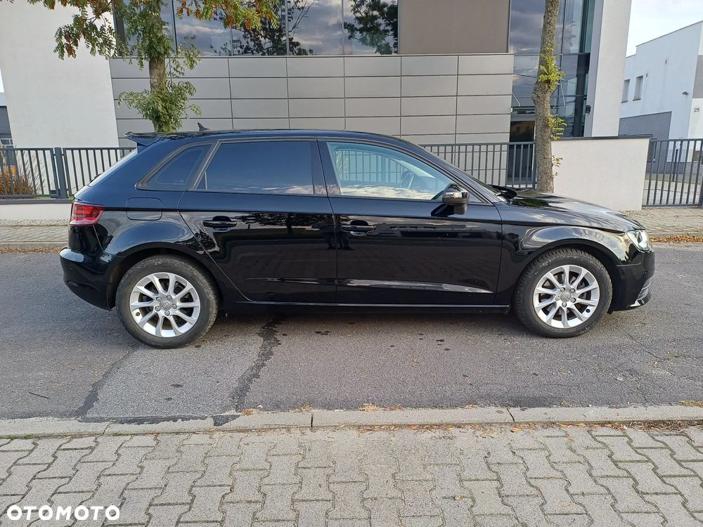 Audi A3 Sportback 1.6 TDI - 4