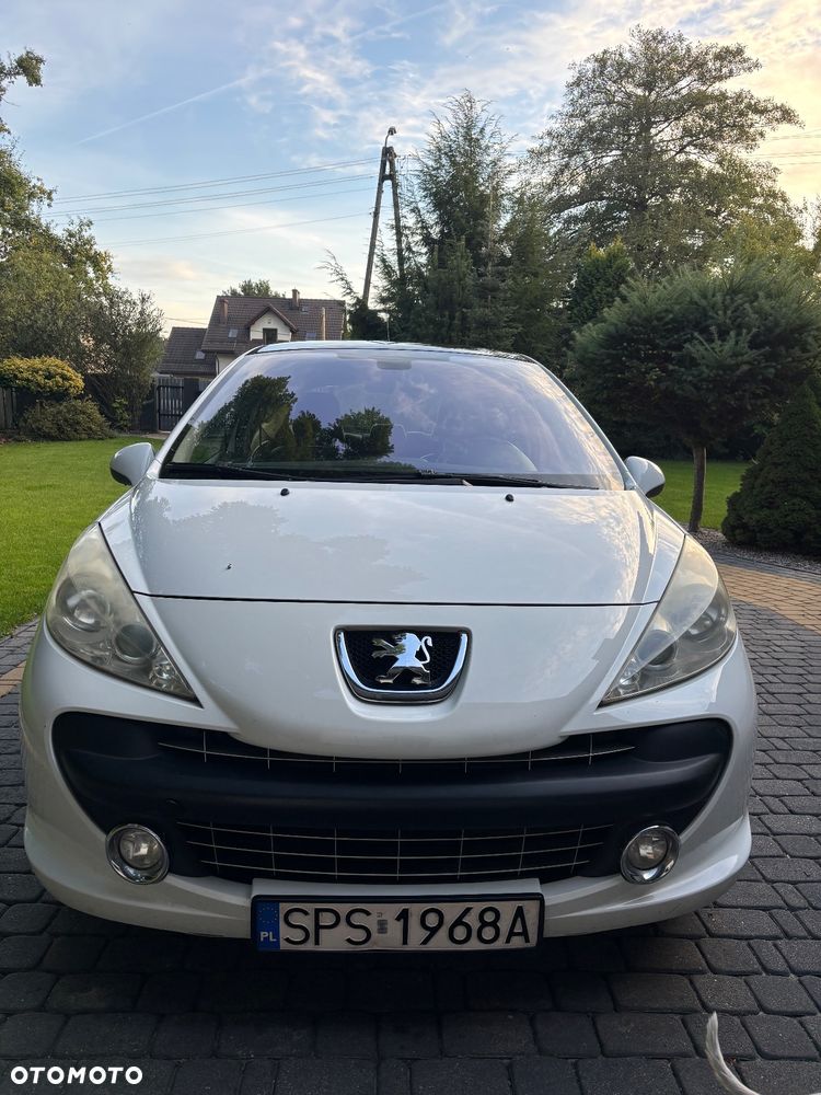 Peugeot 207 - 1