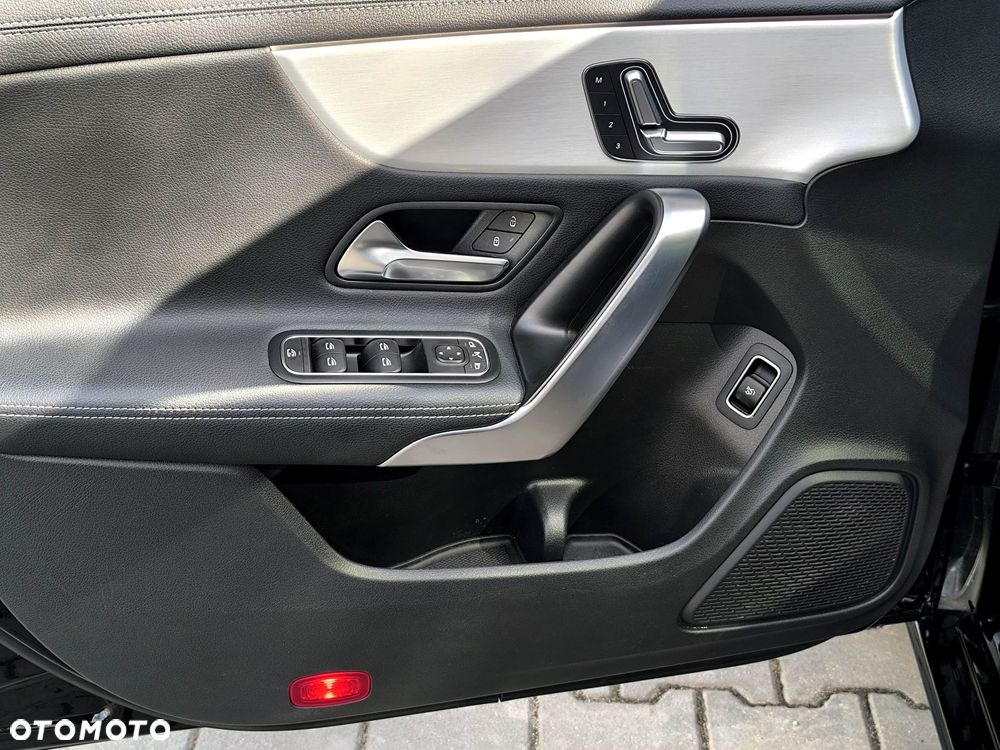Mercedes-Benz CLA 250 4Matic 8G-DCT Progressive Line Advanced - 22